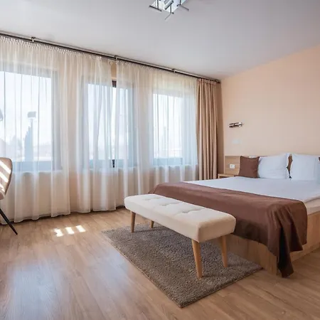 Guest house Roots Redwood Brasov